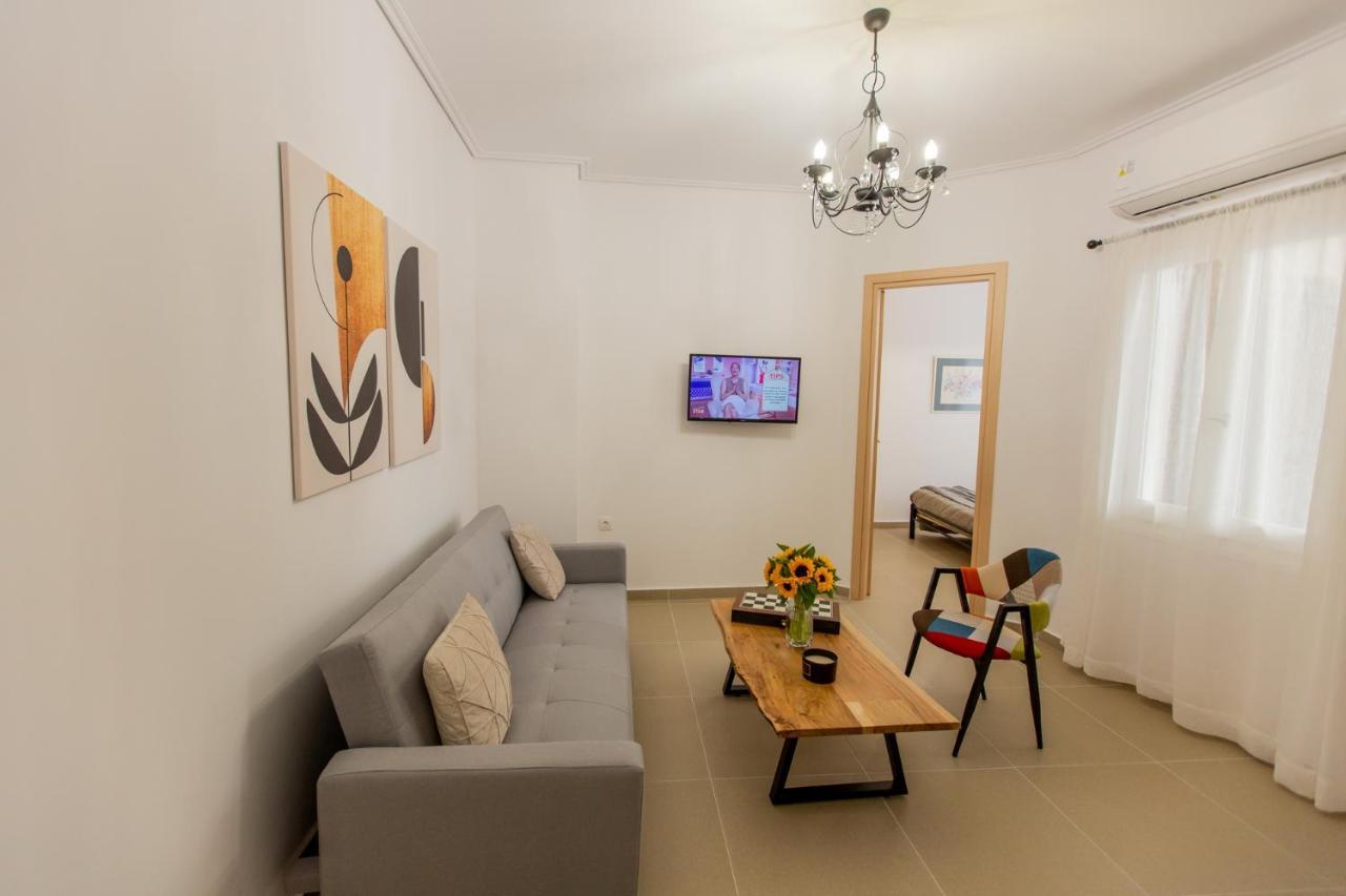 Costos Condos New 10B 2 Bedrooms Condo Nafpaktos Esterno foto