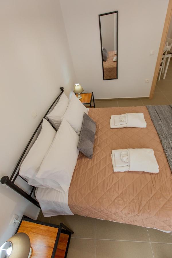 Costos Condos New 10B 2 Bedrooms Condo Nafpaktos Esterno foto